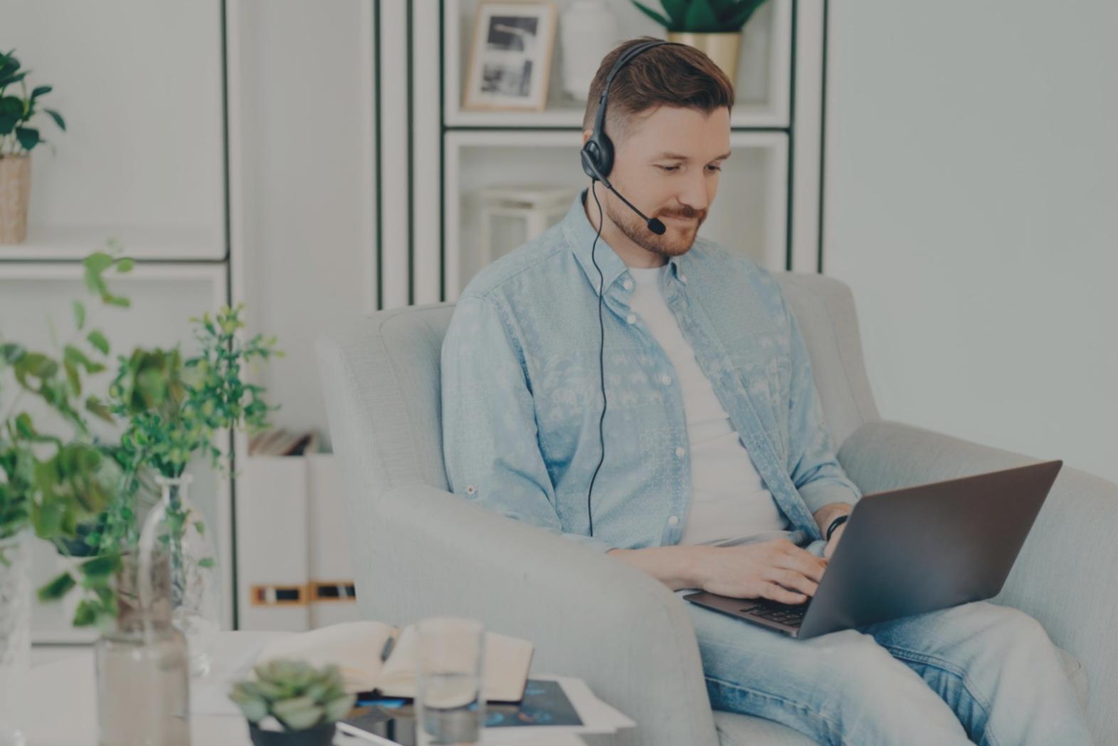 Espacio de trabajo con análisis financiero y herramientas de modelado